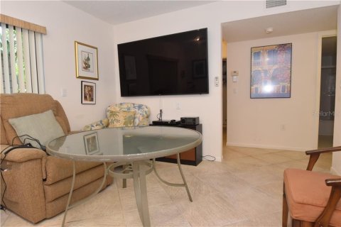 Condo in Sarasota, Florida, 3 bedrooms  № 667271 - photo 16