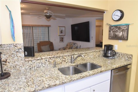 Condo in Sarasota, Florida, 3 bedrooms  № 667271 - photo 14