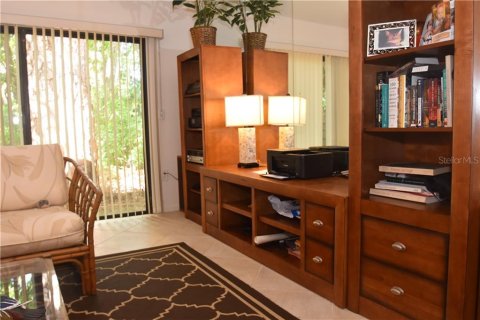 Condo in Sarasota, Florida, 3 bedrooms  № 667271 - photo 5