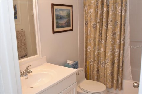 Condo in Sarasota, Florida, 3 bedrooms  № 667271 - photo 26