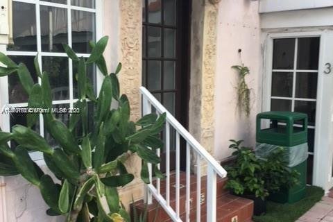 Купить коммерческую недвижимость в Майами-Бич, Флорида № 750036 - фото 16