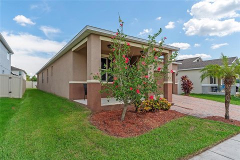 Casa en venta en Kissimmee, Florida, 4 dormitorios, 183.2 m2 № 1244629 - foto 3