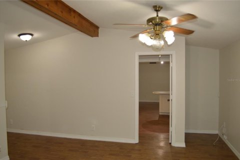 House in Tampa, Florida 4 bedrooms, 145.76 sq.m. № 1243632 - photo 22