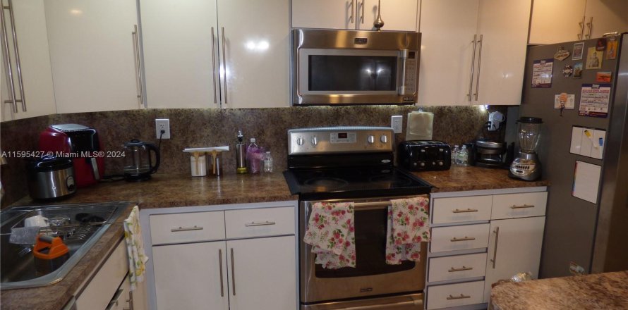 Condo in Aventura, Florida, 2 bedrooms  № 1188227