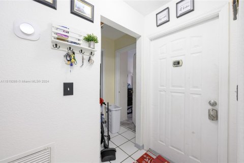 Casa en venta en Florida City, Florida, 4 dormitorios, 103.68 m2 № 1011171 - foto 5