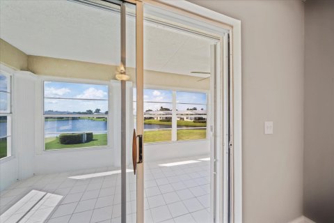 Condominio en venta en Vero Beach, Florida, 2 dormitorios, 84.82 m2 № 423199 - foto 7