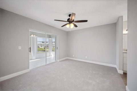 Condominio en venta en Vero Beach, Florida, 2 dormitorios, 84.82 m2 № 423199 - foto 14