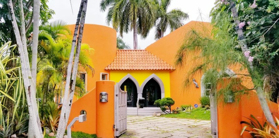 Villa ou maison à South Miami, Floride 3 chambres, 319.86 m2 № 1235990