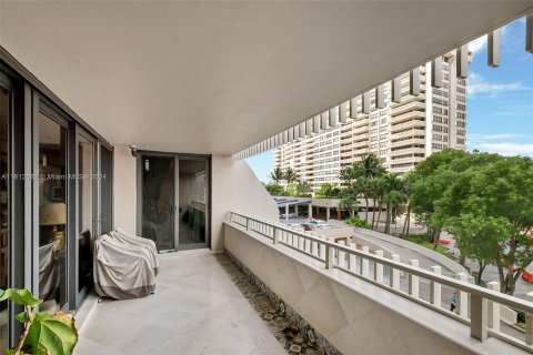 Copropriété à vendre à Miami, Floride: 2 chambres, 152.55 m2 № 1234744 - photo 15