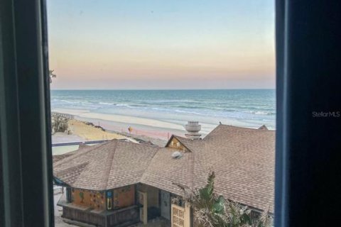 Condo in Daytona Beach Shores, Florida, 1 bedroom  № 1105117 - photo 9