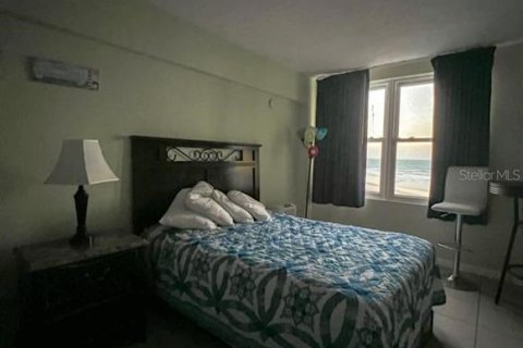 Condo in Daytona Beach Shores, Florida, 1 bedroom  № 1105117 - photo 12