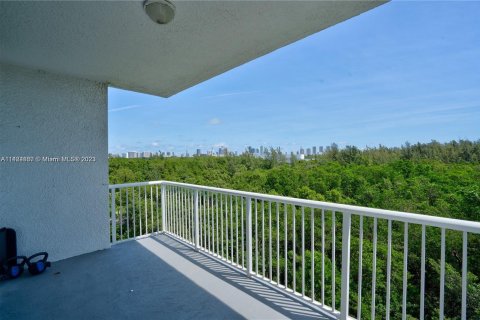 Condominio en venta en North Miami, Florida, 3 dormitorios, 167.32 m2 № 632638 - foto 23