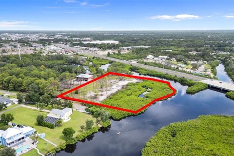 Terreno en venta en Tampa, Florida № 1304492 - foto 5