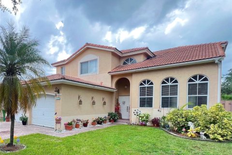 Villa ou maison à vendre à Davie, Floride: 4 chambres, 197.32 m2 № 1329783 - photo 2