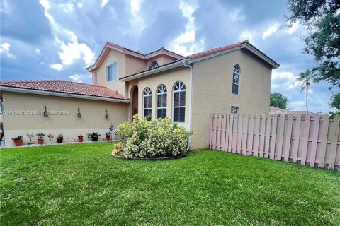 Villa ou maison à vendre à Davie, Floride: 4 chambres, 197.32 m2 № 1329783 - photo 3