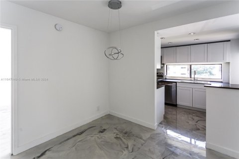 Copropriété à vendre à Sunny Isles Beach, Floride: 1 chambre, 71.26 m2 № 1329780 - photo 5