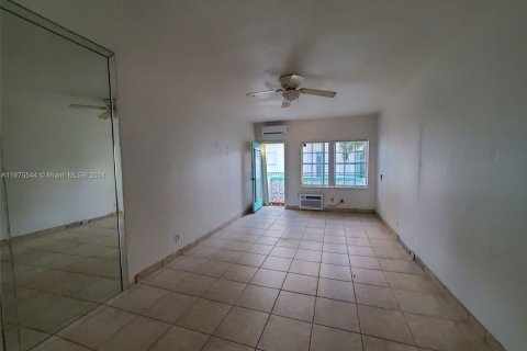 Copropriété à vendre à Miami Beach, Floride: 34.37 m2 № 1400321 - photo 5