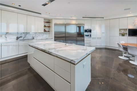 Copropriété à vendre à Miami Beach, Floride: 5 chambres, 652.64 m2 № 780344 - photo 12