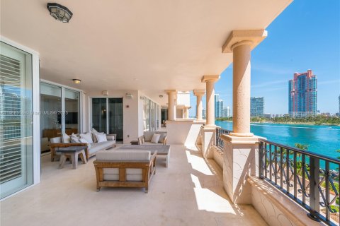 Condo in Miami Beach, Florida, 5 bedrooms  № 780344 - photo 14