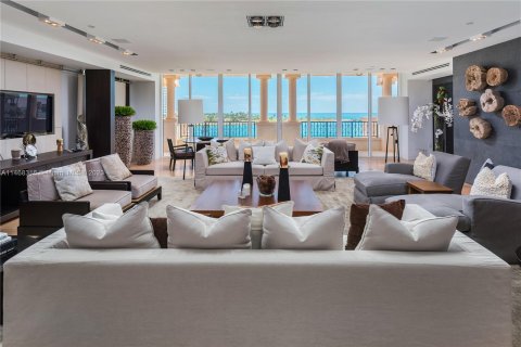 Copropriété à vendre à Miami Beach, Floride: 5 chambres, 652.64 m2 № 780344 - photo 1