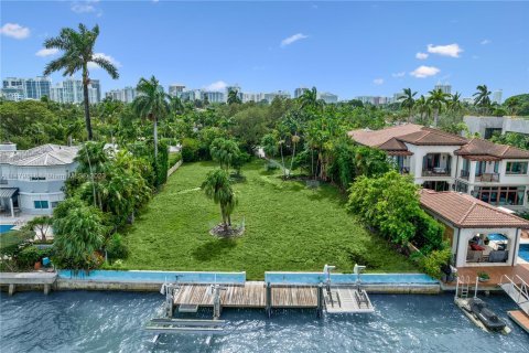 Купить земельный участок в Майами-Бич, Флорида № 837315 - фото 9