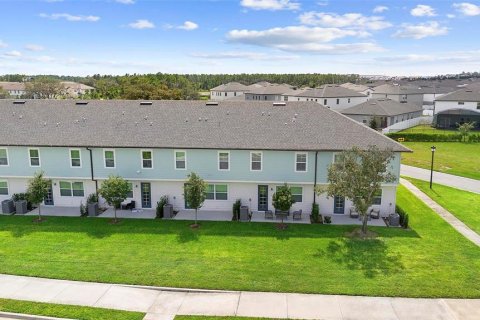 Townhouse in Davenport, Florida 3 bedrooms, 153.57 sq.m. № 1388705 - photo 30