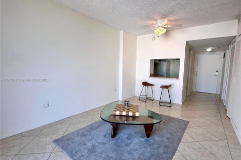 Condo in Miami Beach, Florida, 1 bedroom  № 1428432 - photo 5