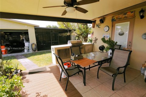 Casa en venta en Miami, Florida, 3 dormitorios, 172.71 m2 № 1428431 - foto 7