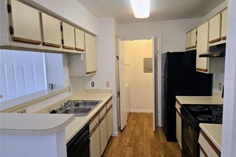 Condo in Orlando, Florida, 1 bedroom  № 1358180 - photo 7