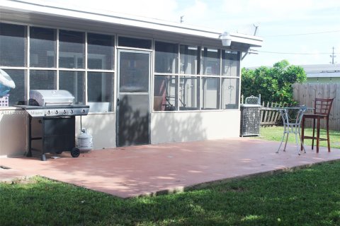 Casa en venta en Fort Lauderdale, Florida, 3 dormitorios, 109.53 m2 № 843591 - foto 5