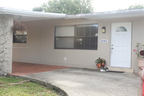 Casa en venta en Fort Lauderdale, Florida, 3 dormitorios, 109.53 m2 № 843591 - foto 1