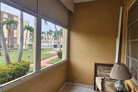 Condominio en venta en Hallandale Beach, Florida, 1 dormitorio, 99.5 m2 № 940867 - foto 19