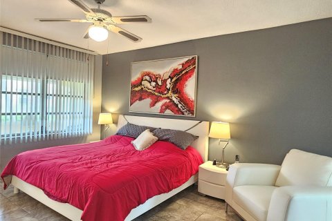 Condominio en venta en Hallandale Beach, Florida, 1 dormitorio, 99.5 m2 № 940867 - foto 29