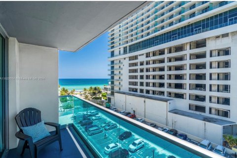 Condominio en venta en Hollywood, Florida, 2 dormitorios, 125.05 m2 № 1269641 - foto 29