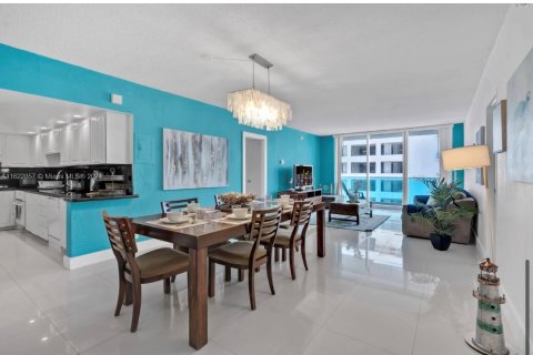 Copropriété à vendre à Hollywood, Floride: 2 chambres, 125.05 m2 № 1269641 - photo 6