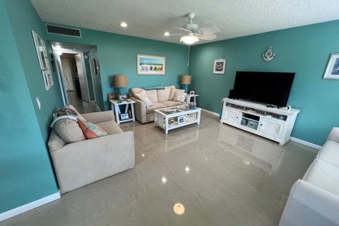 Condominio en venta en Delray Beach, Florida, 2 dormitorios, 82.03 m2 № 691879 - foto 8