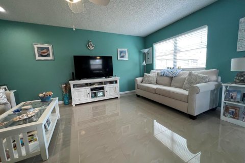 Condominio en venta en Delray Beach, Florida, 2 dormitorios, 82.03 m2 № 691879 - foto 9