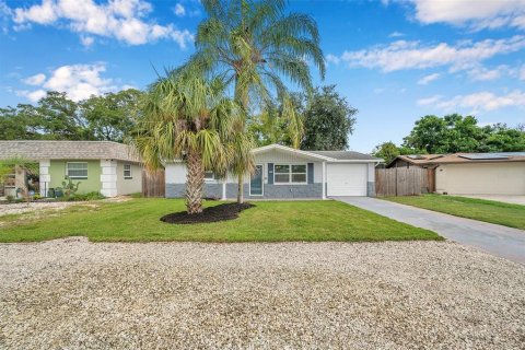 House in Port Richey, Florida 2 bedrooms, 71.35 sq.m. № 1358176 - photo 6