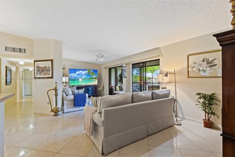 Copropriété à vendre à Tamarac, Floride: 2 chambres, 108.05 m2 № 1081285 - photo 3