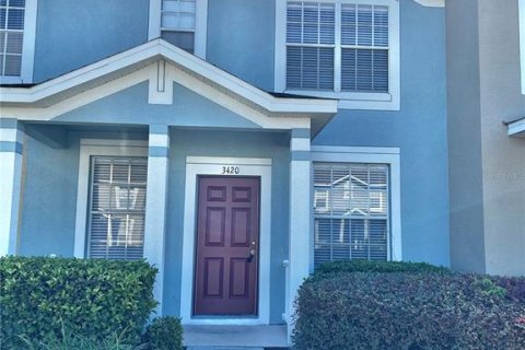 Townhouse in Land O' Lakes, Florida 2 bedrooms, 120.49 sq.m. № 1361551 - photo 1