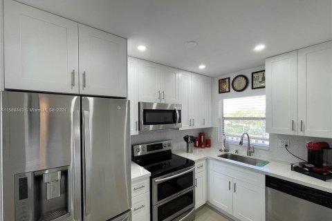 Condominio en venta en Sunrise, Florida, 2 dormitorios, 78.97 m2 № 1104034 - foto 1
