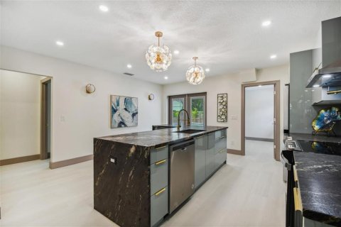 Casa en venta en Tampa, Florida, 3 dormitorios, 127.83 m2 № 1403593 - foto 17