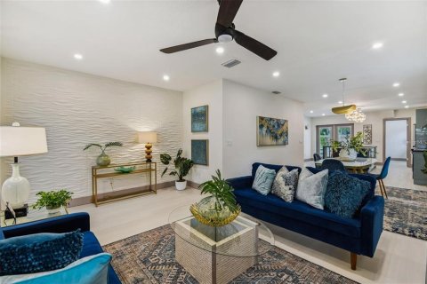 Casa en venta en Tampa, Florida, 3 dormitorios, 127.83 m2 № 1403593 - foto 10