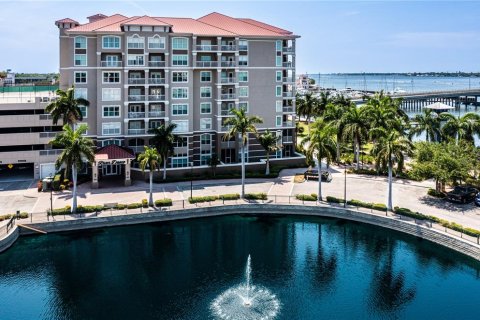 Condominio en venta en Bradenton, Florida, 2 dormitorios, 178 m2 № 1403629 - foto 1