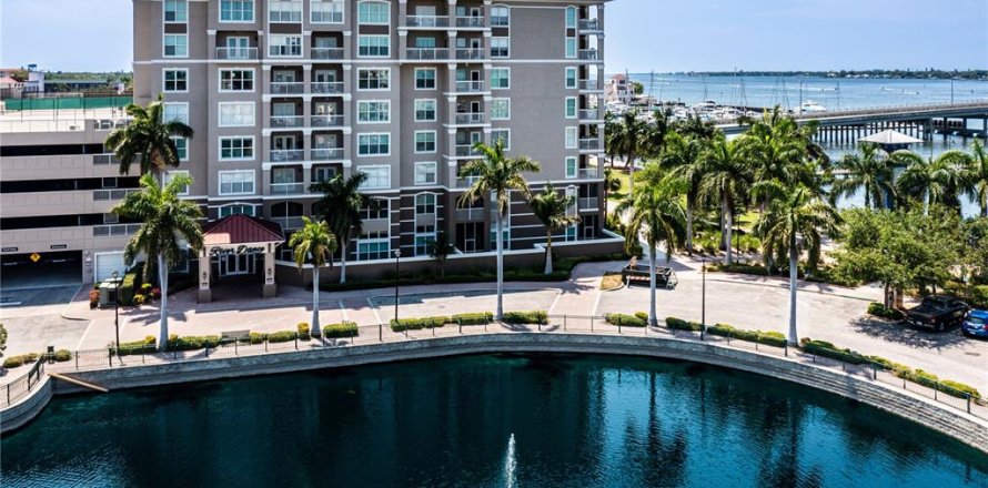 Condominio en Bradenton, Florida, 2 dormitorios  № 1403629