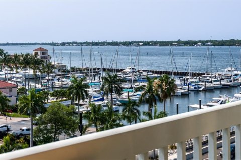 Condominio en venta en Bradenton, Florida, 2 dormitorios, 178 m2 № 1403629 - foto 3