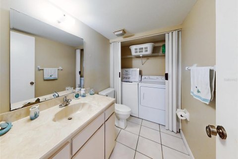 Touwnhouse à vendre à New Smyrna Beach, Floride: 2 chambres, 110.37 m2 № 713293 - photo 26