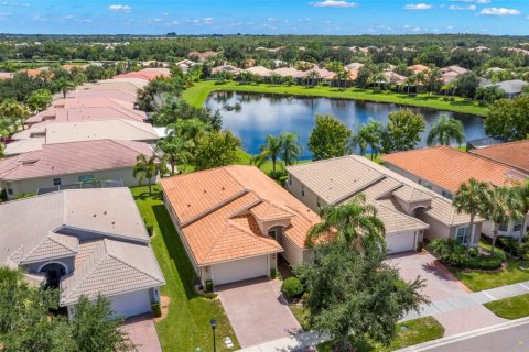 Villa ou maison à vendre à Wimauma, Floride: 3 chambres, 191.19 m2 № 1342880 - photo 2