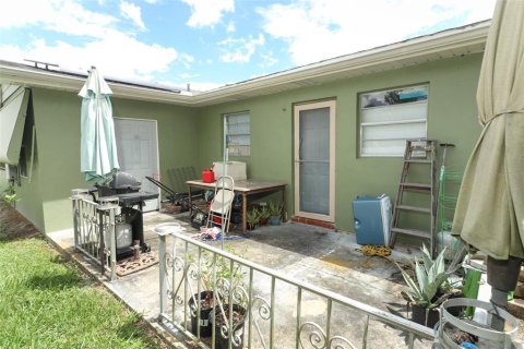 House in Deltona, Florida 2 bedrooms, 116.31 sq.m. № 1342838 - photo 21