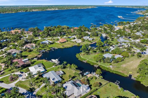 House in Stuart, Florida 4 bedrooms, 207.92 sq.m. № 1154096 - photo 14